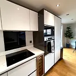 דירה Luxe Duplex Penthouse In Centre - Free Parking לידס