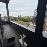 דירה Luxe Duplex Penthouse In Centre - Free Parking *