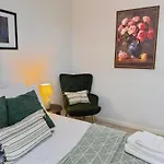 דירה Luxe Duplex Penthouse In Centre - Free Parking לידס