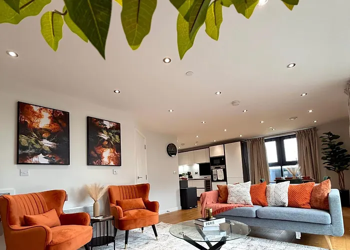 Luxe Duplex Penthouse In Centre - Free Parking * Leeds (West Yorkshire)
